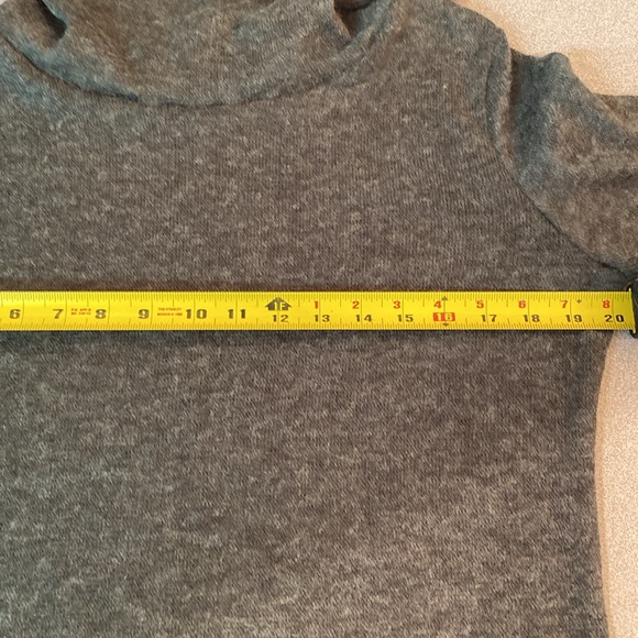 Dressfo - turtle neck with hood sweater. Size XL - Picture 3 of 11